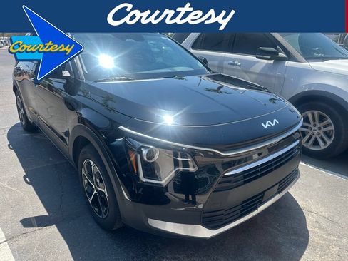 Used 2023 Kia Niro EX FWD image 1