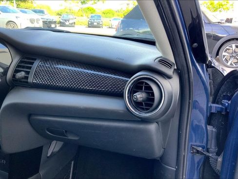 Used 2018 MINI Cooper S FWD image 15