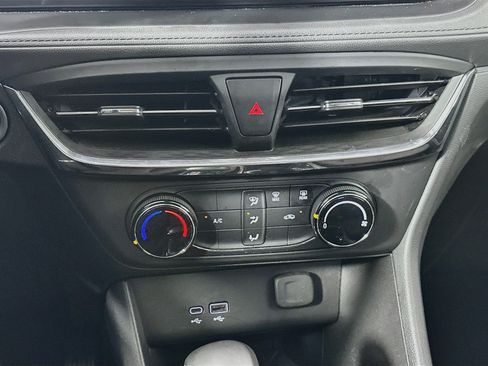 Used 2025 Buick Encore GX Preferred FWD image 24