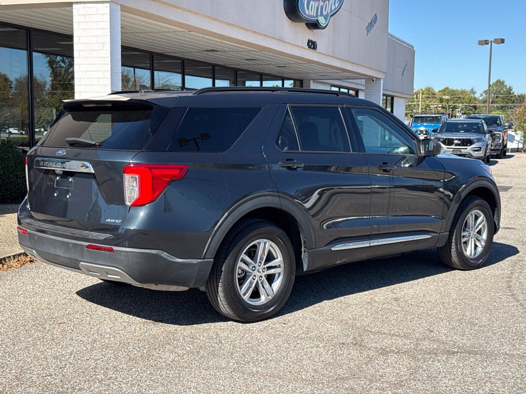 Used 2023 Ford Explorer XLT w/ Equipment Group 202A AWD/4WD image 16