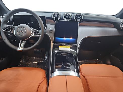 New 2026 Mercedes-Benz GLC 300 GLC 300 image 9