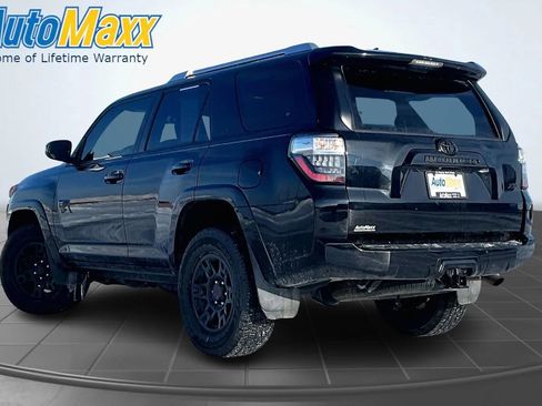 Used 2018 Toyota 4Runner SR5 Premium AWD/4WD image 5