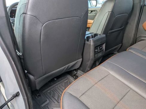 Used 2023 GMC Canyon AT4 AWD/4WD image 16
