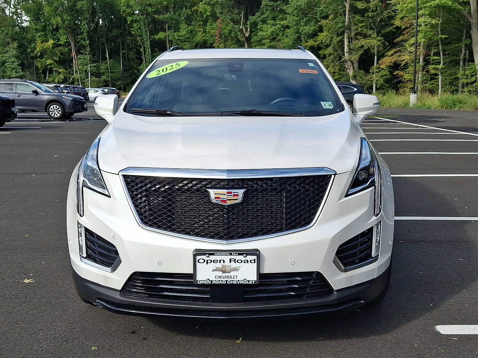 Certified 2025 Cadillac XT5 Sportv w/ Technology Package AWD/4WD image 2