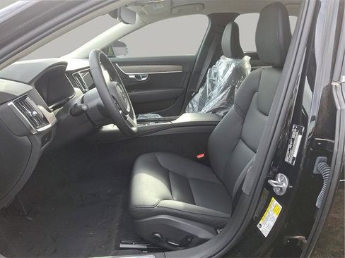 New 2025 Volvo S90 B6 Plus image 6