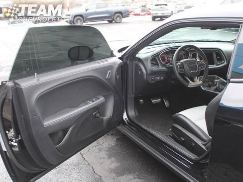 Used 2023 Dodge Challenger SRT Hellcat RWD image 10