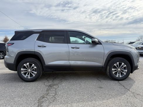 New 2026 Chevrolet Equinox LT w/ Safety and Technology Package image 9