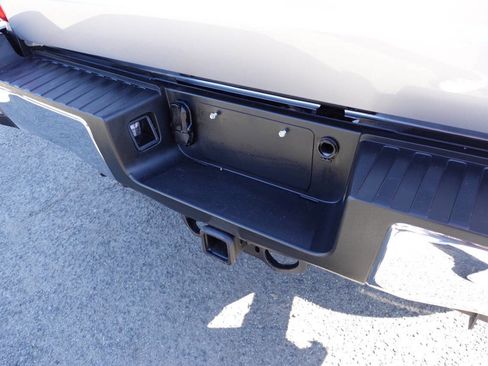 Used 2024 Ford F250 XLT image 23