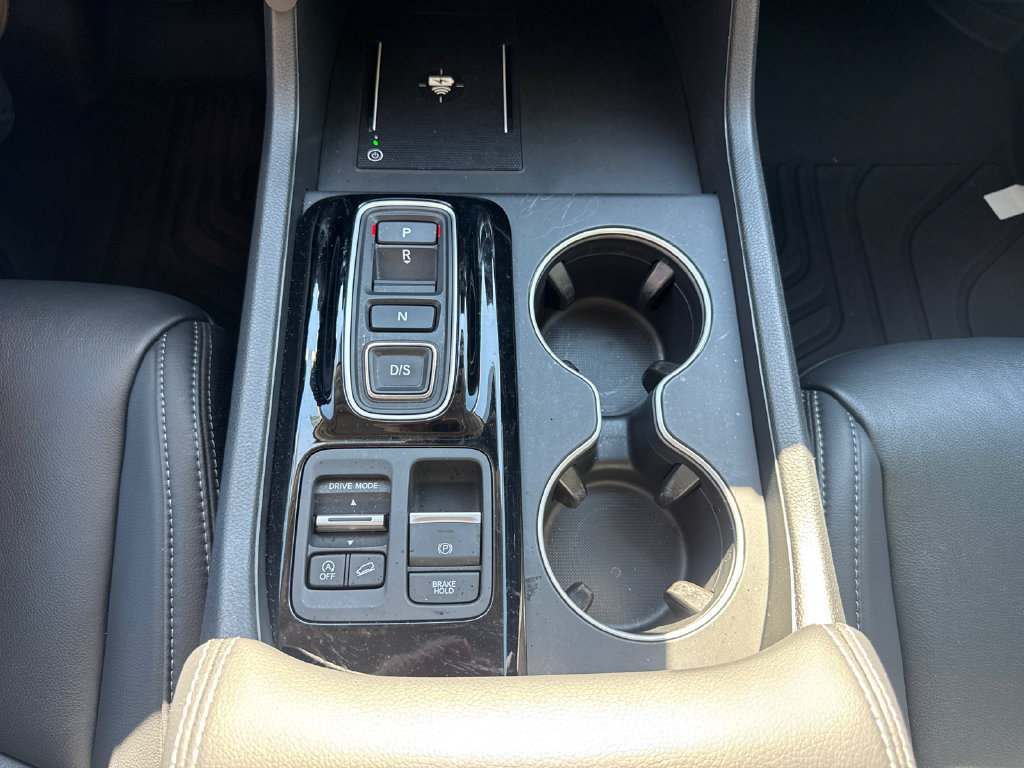 Certified 2025 Honda Pilot Touring image 24