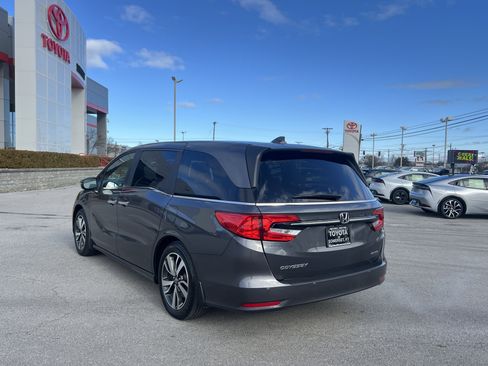 Used 2023 Honda Odyssey Touring image 7