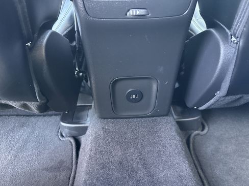 Used 2024 Ford Escape Platinum image 38