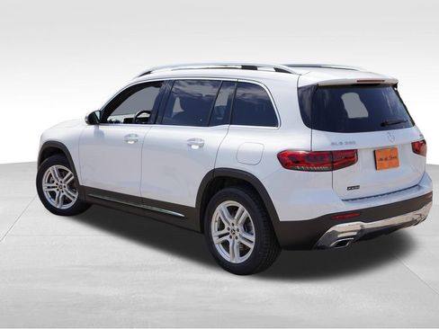 Used 2022 Mercedes-Benz GLB 250 4MATIC image 7