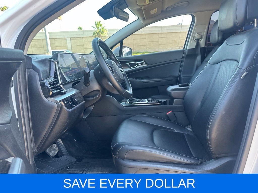 Used 2023 Kia Sportage EX FWD image 8
