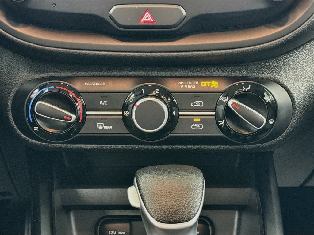 Used 2022 Kia Soul LX FWD image 15