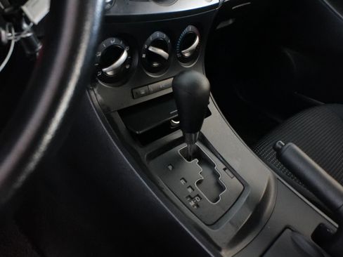 Used 2012 MAZDA MAZDA3 i Sport image 24