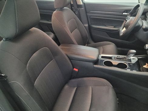 Used 2024 Nissan Altima 2.5 SV image 21
