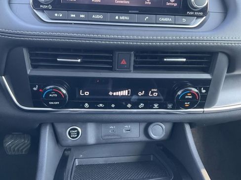 Certified 2023 Nissan Rogue SV w/ SV Premium B Package image 18