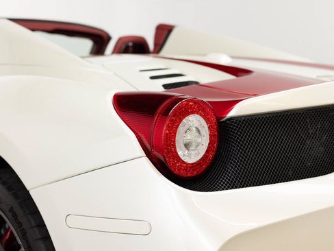 Certified 2015 Ferrari 458 Speciale A RWD image 51