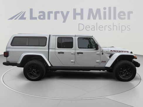 Used 2023 Jeep Gladiator Mojave w/ Cold Weather Group AWD/4WD image 6