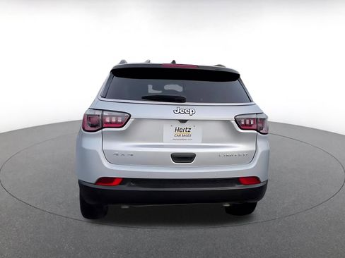 Used 2025 Jeep Compass Limited image 12