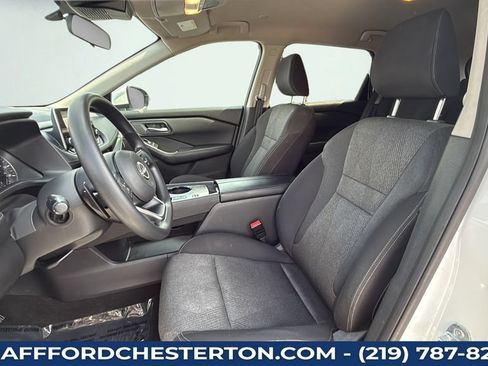 Used 2024 Nissan Rogue SV FWD image 23