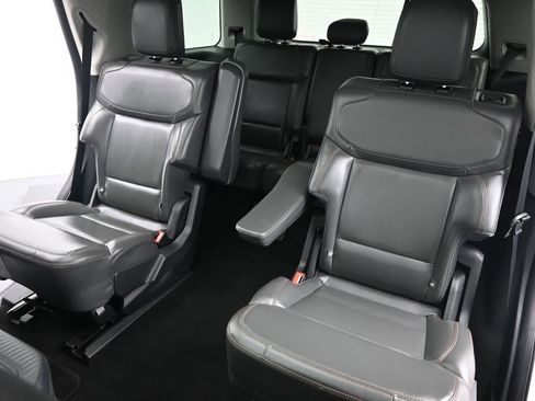 Certified 2025 Ford Expedition Active AWD/4WD image 22