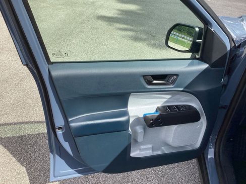 Used 2025 Ford Maverick XLT w/ XLT Luxury Package image 21