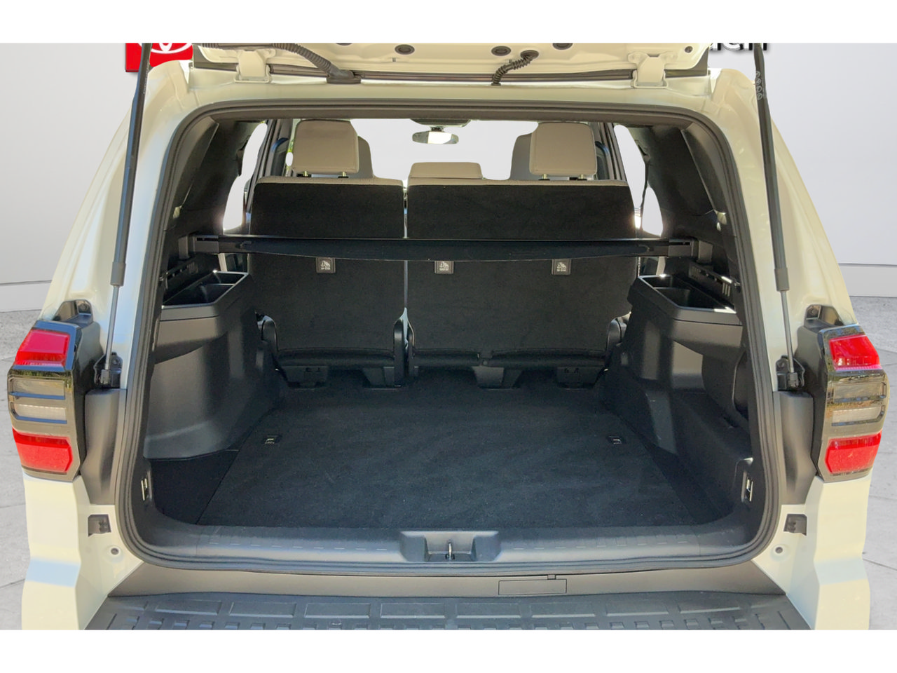 Used 2025 Toyota 4Runner SR5 RWD image 22