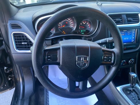 Used 2013 Dodge Avenger SE image 13