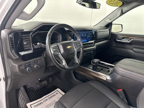 Used 2023 Chevrolet Silverado 1500 LT w/ Z71 Off-Road Package image 20