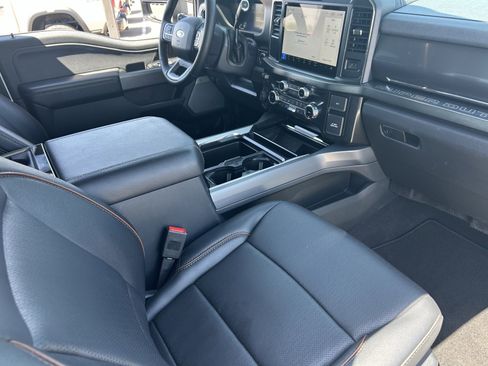 Used 2025 Ford F250 Lariat AWD/4WD image 12