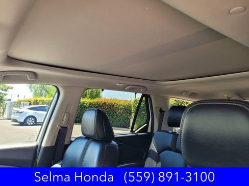 Certified 2025 Honda Pilot Touring image 8