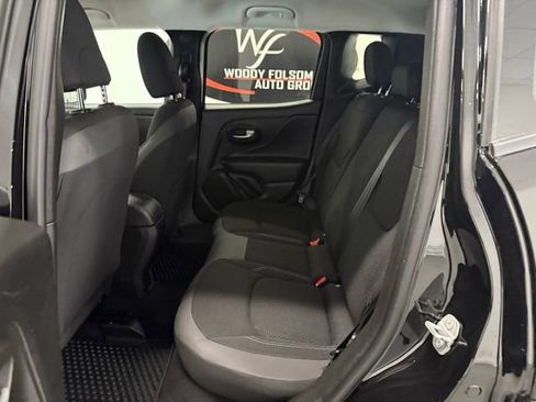 Used 2023 Jeep Renegade Altitude image 15