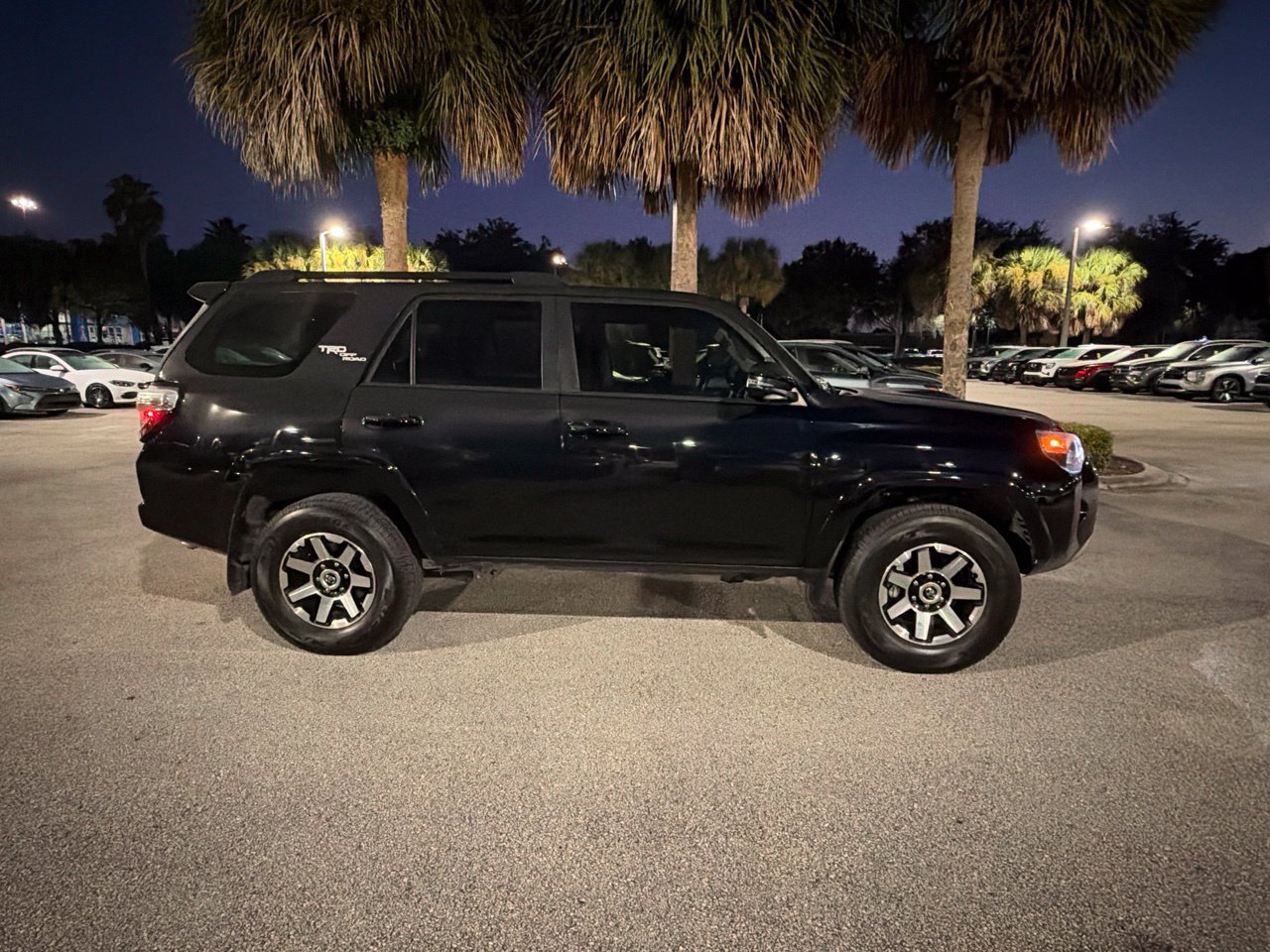 Used 2024 Toyota 4Runner TRD Off-Road Premium w/ Moonroof Package AWD/4WD image 6