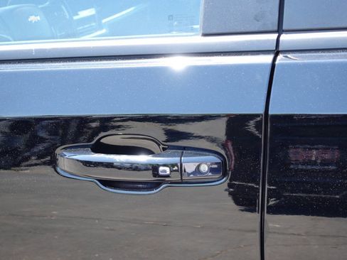 Used 2023 Chevrolet Silverado 1500 LT AWD/4WD image 15