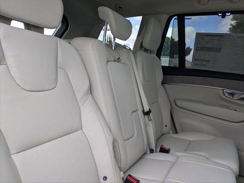 New 2026 Volvo XC90 T8 Ultra w/ Protection Package Premier image 13