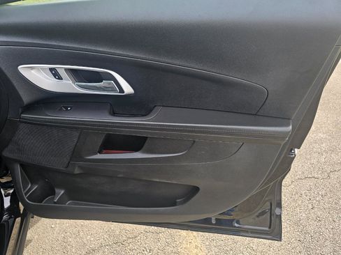 Used 2016 Chevrolet Equinox LS image 16