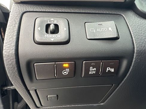 Used 2014 Lexus LS 460 AWD image 10