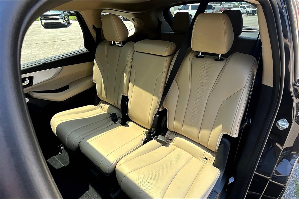 Used 2025 Acura MDX w/ Technology Package FWD image 13