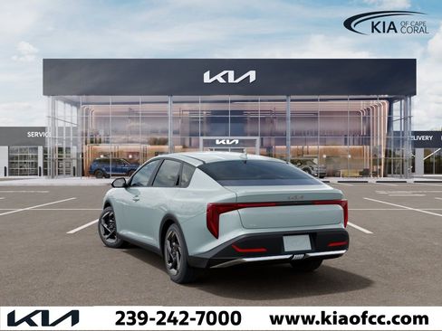 New 2026 Kia K4 EX FWD image 4