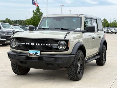 Used 2025 Ford Bronco Big Bend AWD/4WD image 8