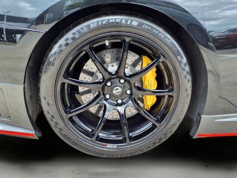 Certified 2020 Nissan GT-R NISMO AWD/4WD image 9