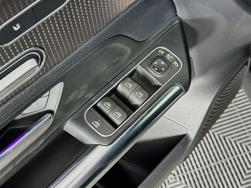 Used 2023 Mercedes-Benz GLA 250 4MATIC image 20