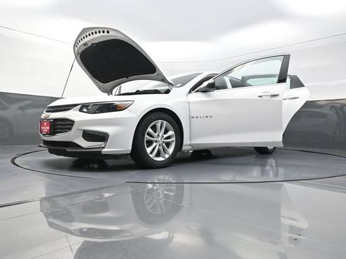 Used 2016 Chevrolet Malibu LT FWD image 41