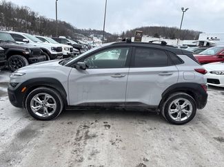 Used 2023 Hyundai Kona SEL video 2