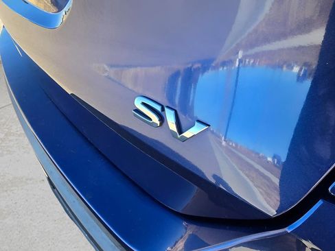 Used 2019 Nissan Rogue SV image 11