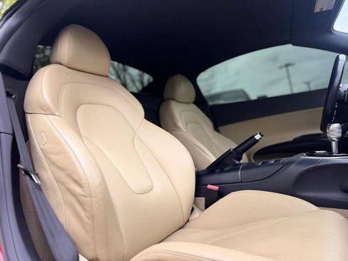 Used 2015 Audi R8 V8 w/ Extended Leather Package AWD/4WD image 20