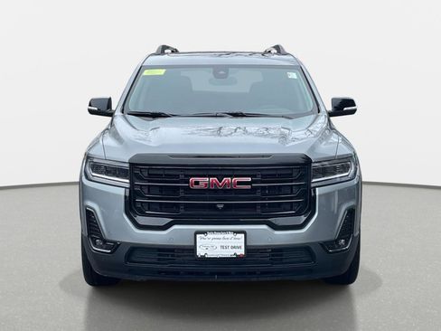 Used 2023 GMC Acadia SLT w/ Elevation Edition image 2