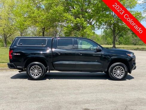 Used 2023 Chevrolet Colorado LT w/ LT Convenience Package AWD/4WD image 8