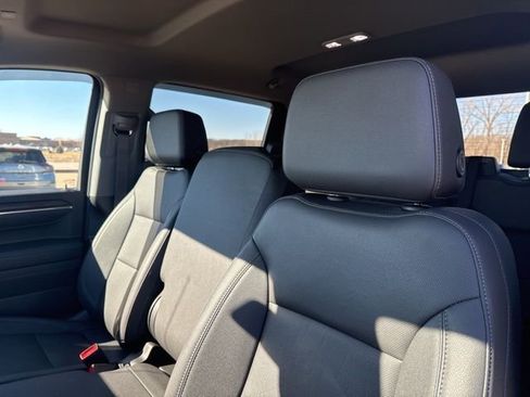 Used 2023 GMC Sierra 1500 SLT image 18